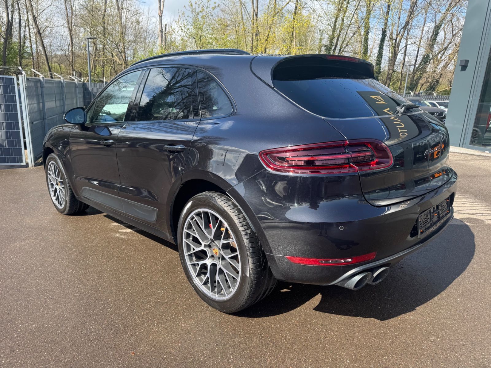 Fahrzeugabbildung Porsche MACAN GTS*SPORT-ABGAS*NAVI*BI-XENON*