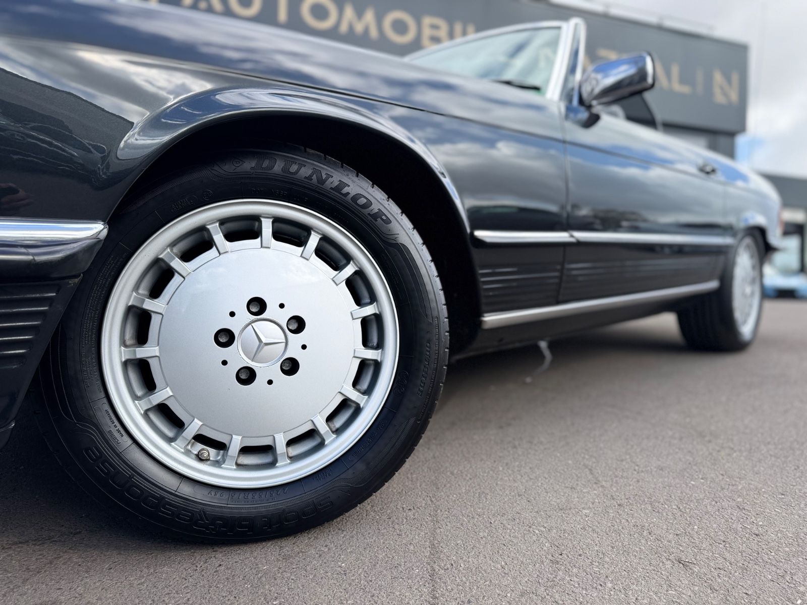 Fahrzeugabbildung Mercedes-Benz 500SL R107*DT. ERSTAUSLIEF.*RESTAURIERT*ORIGINAL