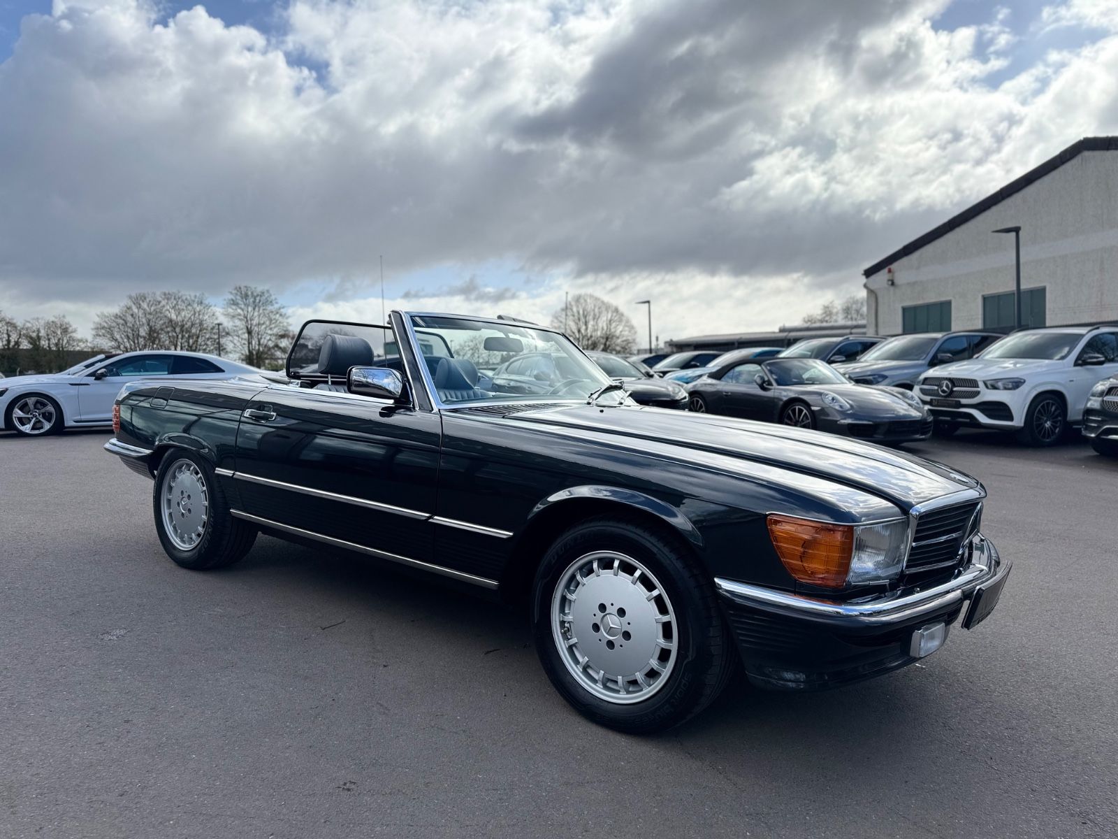 Fahrzeugabbildung Mercedes-Benz 500SL R107*DT. ERSTAUSLIEF.*RESTAURIERT*ORIGINAL