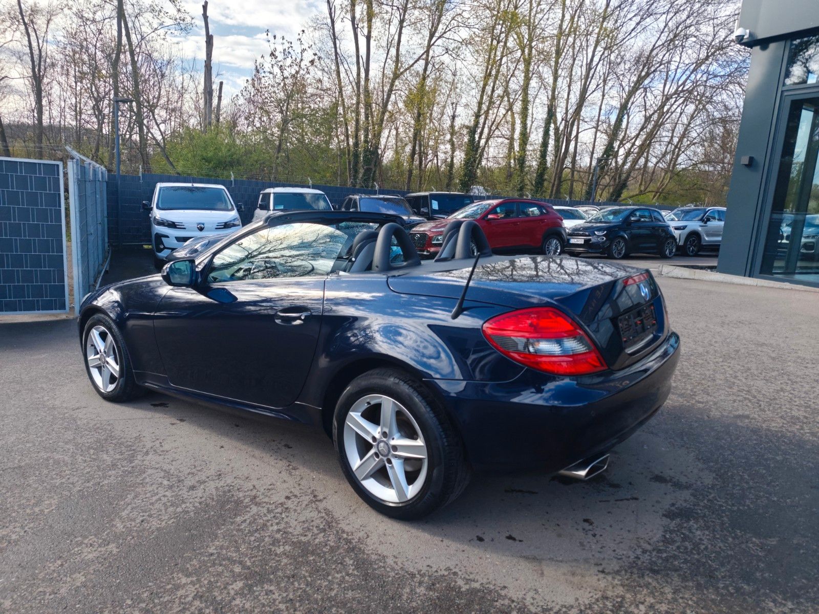 Fahrzeugabbildung Mercedes-Benz SLK 280*NAVI*SHZ*PDC*FACELIFT*TOP*