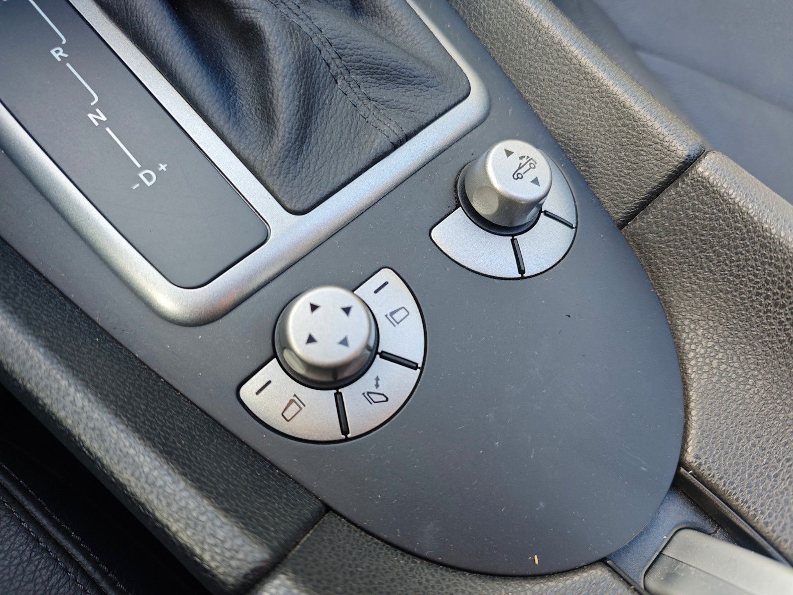 Fahrzeugabbildung Mercedes-Benz SLK 280*NAVI*SHZ*PDC*FACELIFT*TOP*