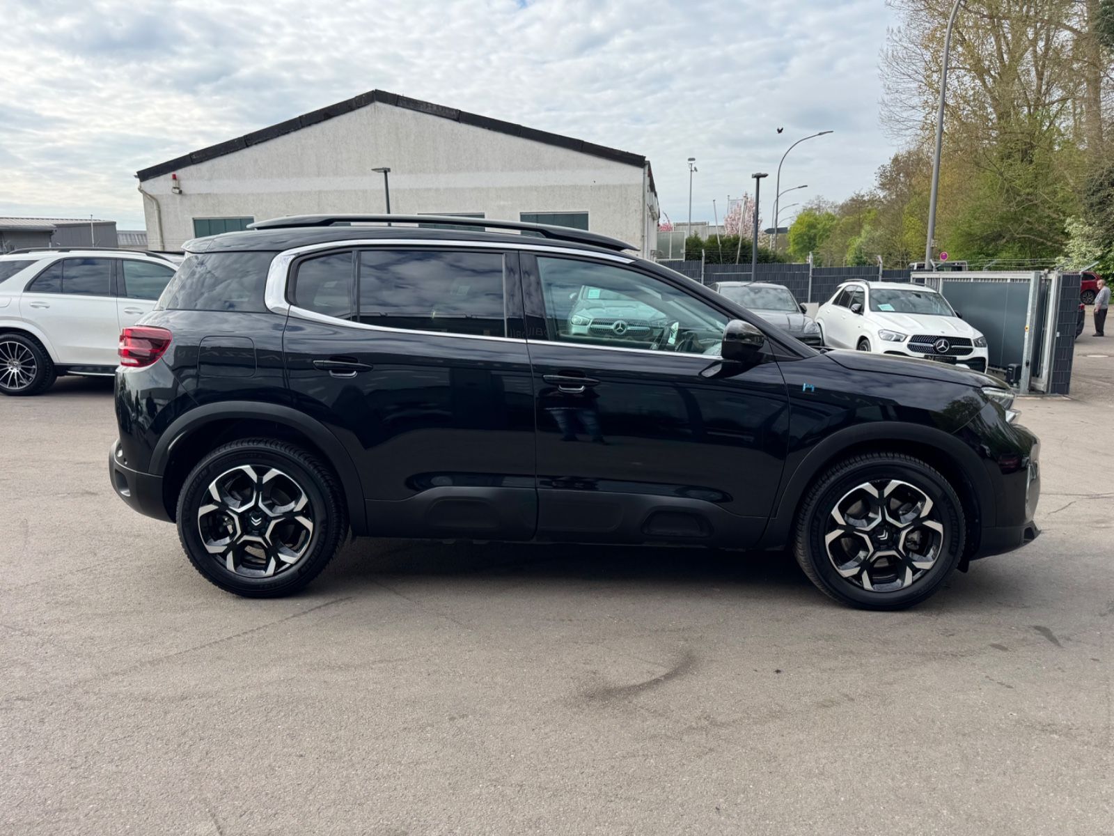Fahrzeugabbildung Citroën C5 AIRCROSS PLUS HYBRID *FACELIFT*LED*EL.SITZE*