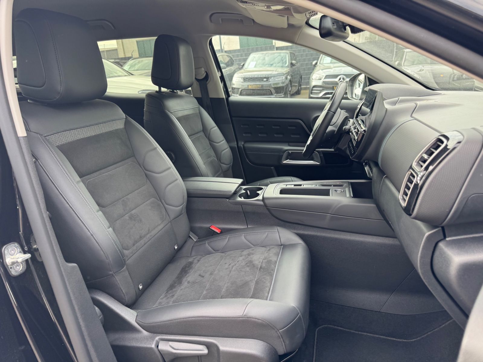 Fahrzeugabbildung Citroën C5 AIRCROSS PLUS HYBRID *FACELIFT*LED*EL.SITZE*
