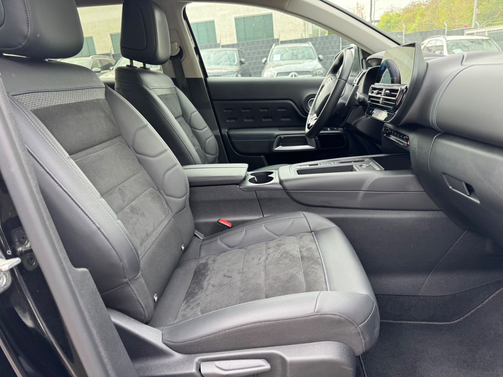 Fahrzeugabbildung Citroën C5 AIRCROSS PLUS HYBRID *FACELIFT*LED*EL.SITZE*