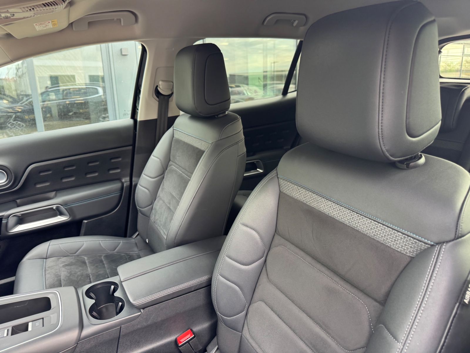 Fahrzeugabbildung Citroën C5 AIRCROSS PLUS HYBRID *FACELIFT*LED*EL.SITZE*