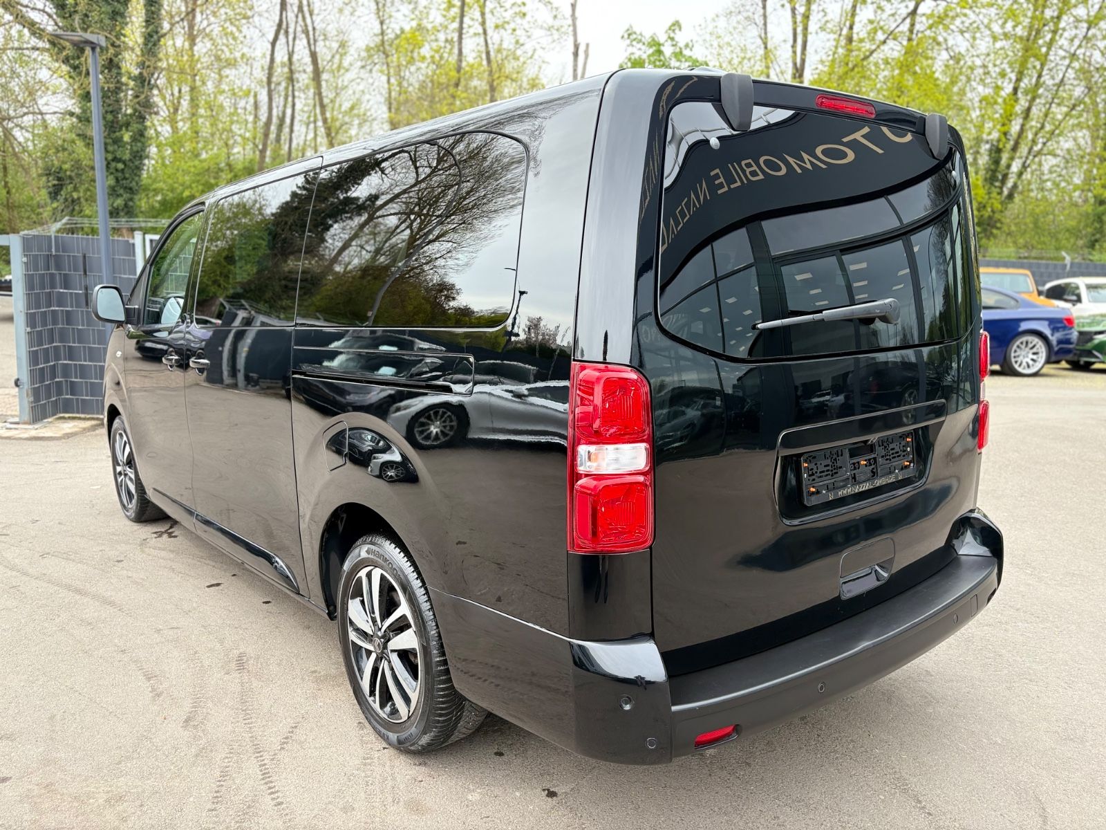 Fahrzeugabbildung Citroën SPACETOURER PLUS XL AUT..*1.HAND*NAVI*8 SITZER*