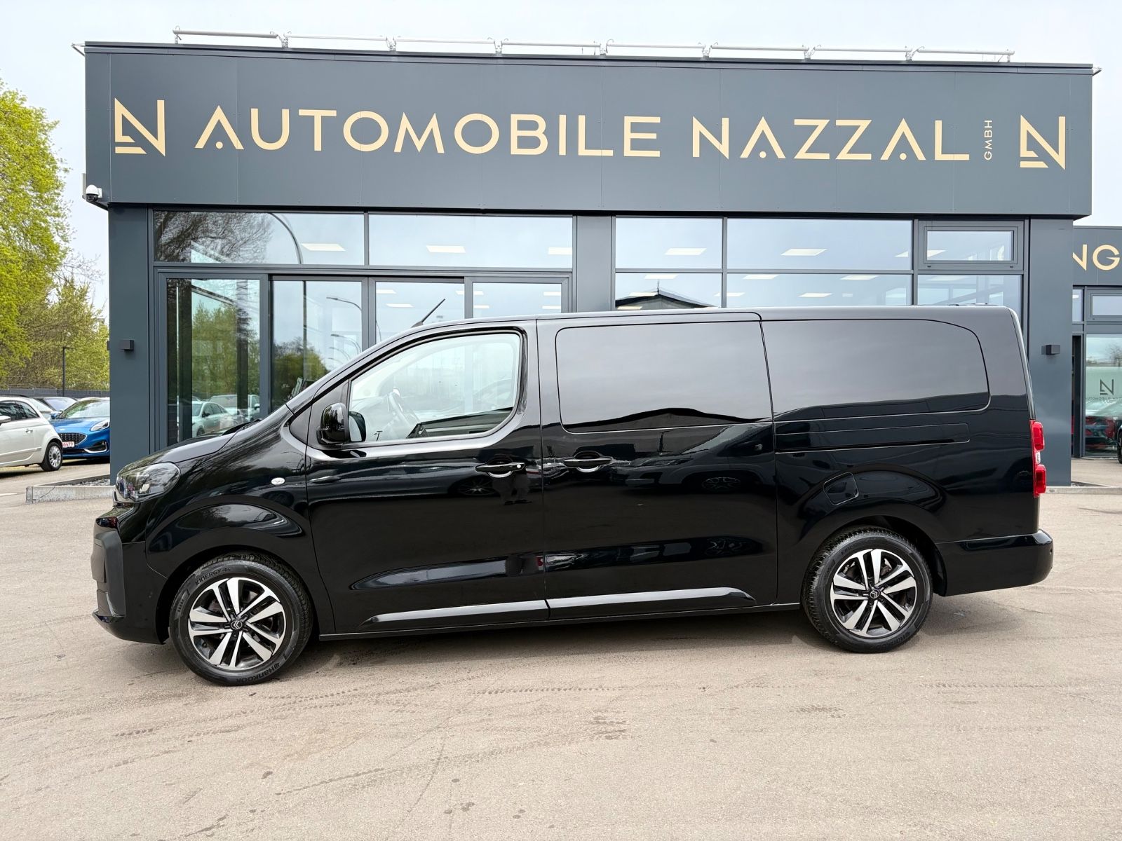 Fahrzeugabbildung Citroën SPACETOURER PLUS XL AUT..*1.HAND*NAVI*8 SITZER*