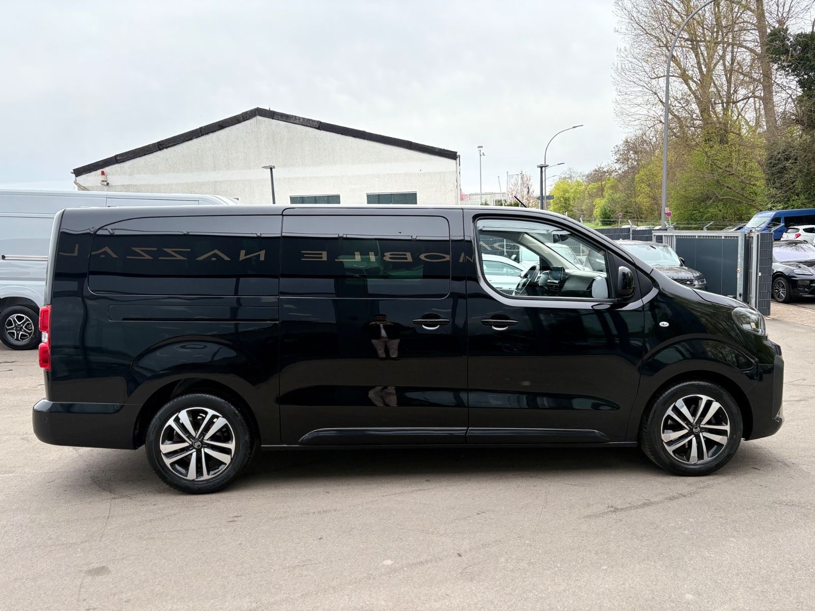 Fahrzeugabbildung Citroën SPACETOURER PLUS XL AUT..*1.HAND*NAVI*8 SITZER*