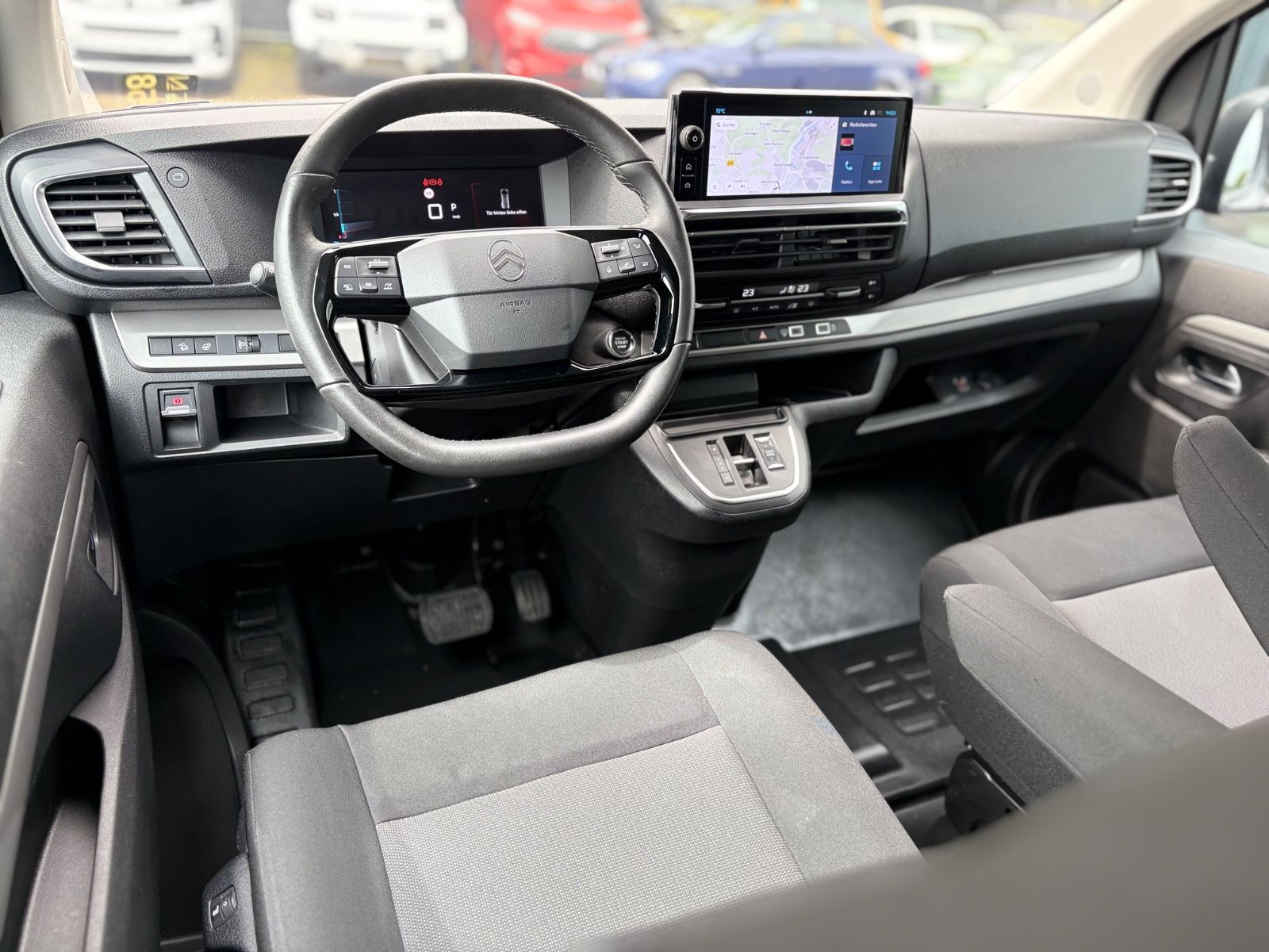 Fahrzeugabbildung Citroën SPACETOURER PLUS XL AUT..*1.HAND*NAVI*8 SITZER*