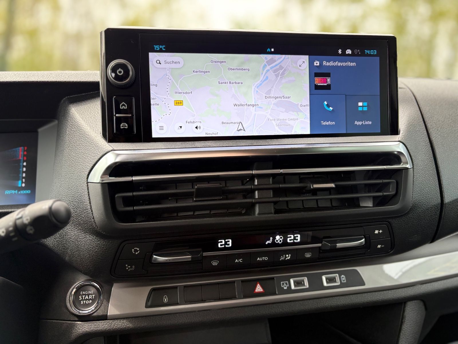 Fahrzeugabbildung Citroën SPACETOURER PLUS XL AUT..*1.HAND*NAVI*8 SITZER*