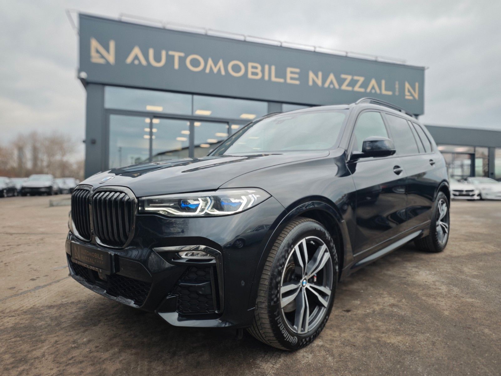 Fahrzeugabbildung BMW X7 xDrive 40d M SPORT*SOFT*LUFT*7SEATS*LASER*1.H