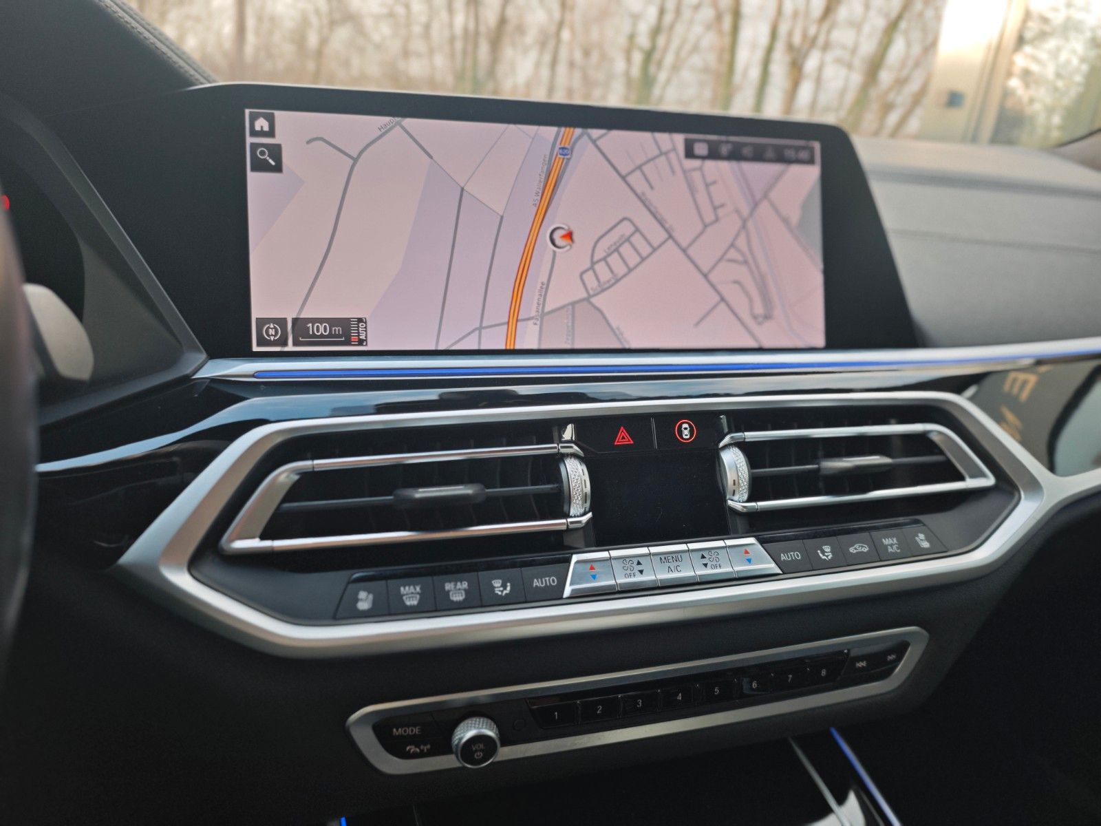 Fahrzeugabbildung BMW X7 xDrive 40d M SPORT*SOFT*LUFT*7SEATS*LASER*1.H