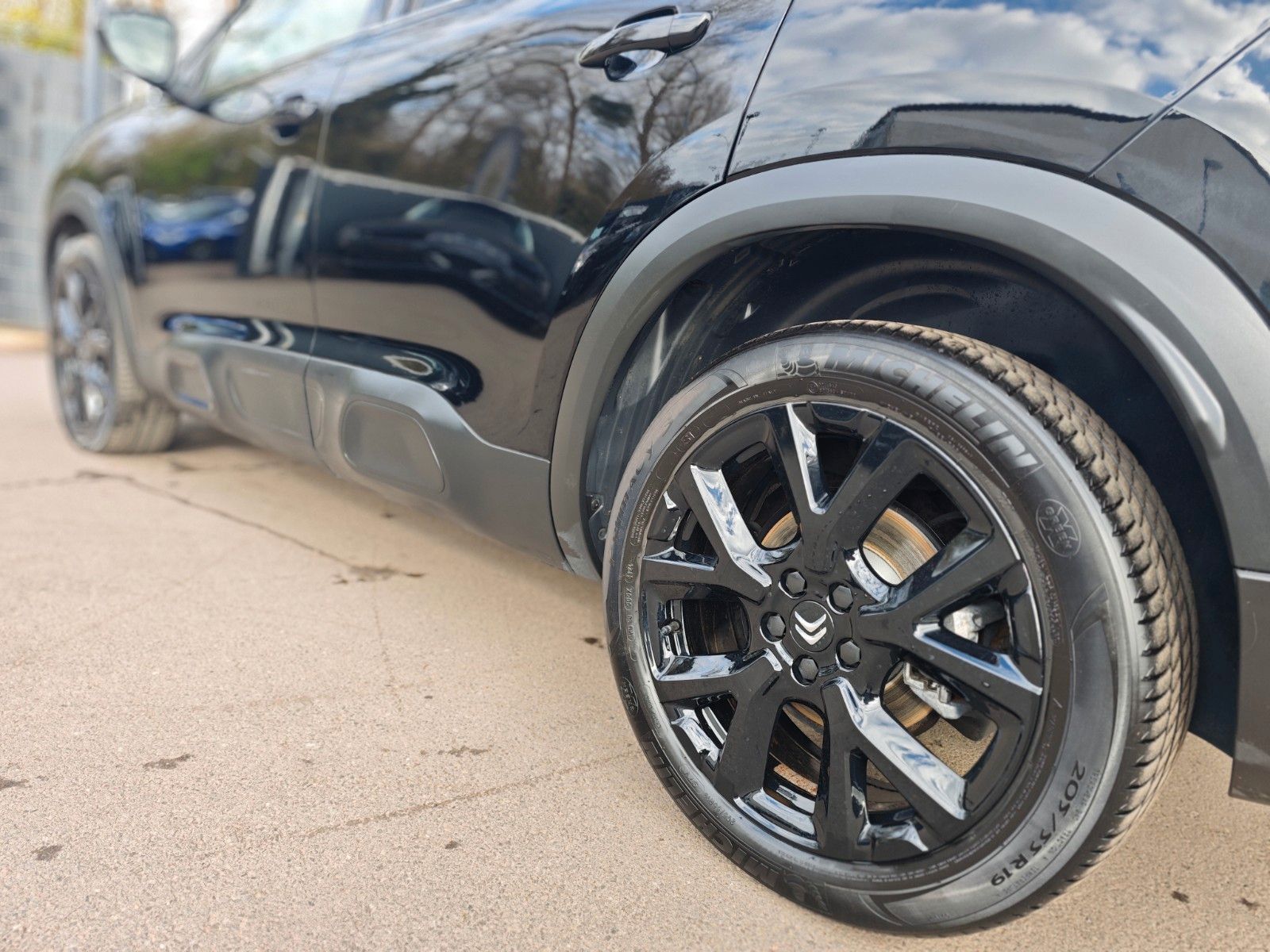 Fahrzeugabbildung Citroën C5 AIRCROSS*APPLE CAR*NAVI*SHZ*GARANTIE*