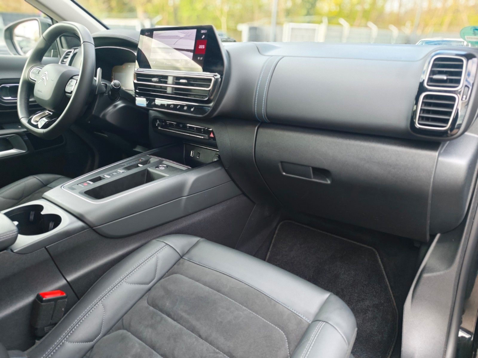 Fahrzeugabbildung Citroën C5 AIRCROSS*APPLE CAR*NAVI*SHZ*GARANTIE*