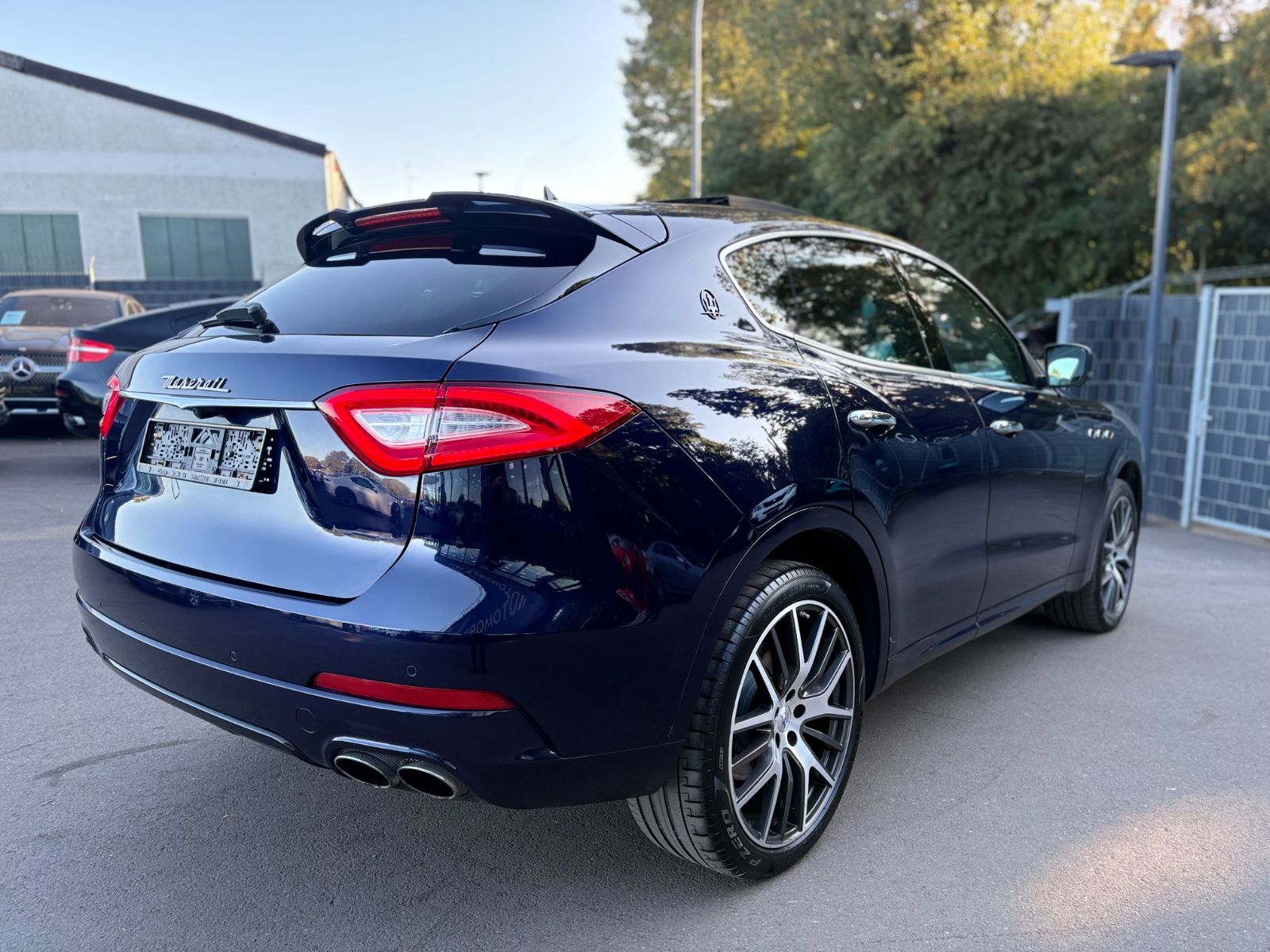 Fahrzeugabbildung Maserati LEVANTE GRANSPORT Q4 *LED*PANO*LUFT*VOLL*