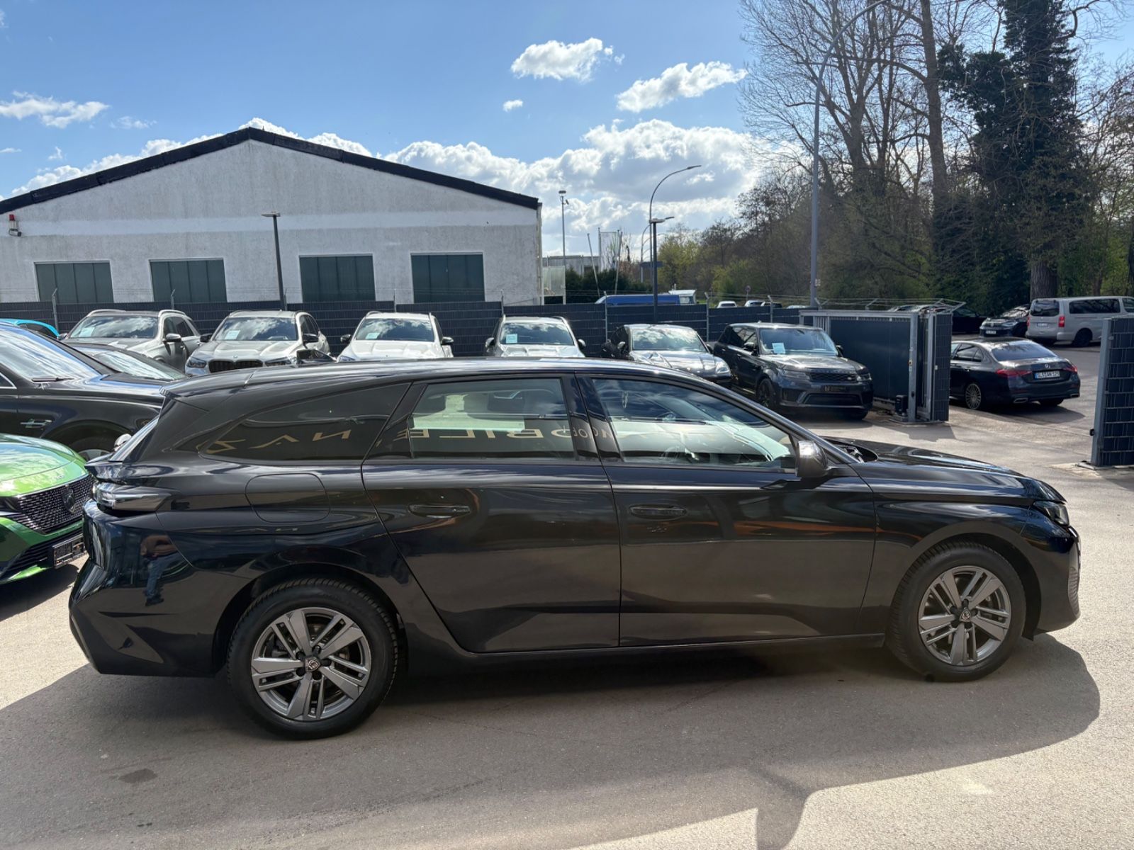 Fahrzeugabbildung Peugeot 308 SW ACTIVE PACK *NAVI*LED*SHZ*