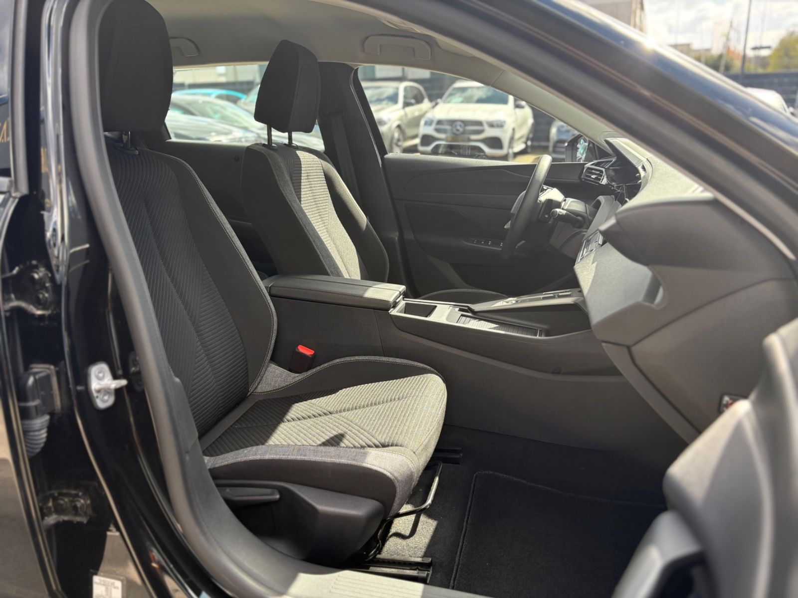 Fahrzeugabbildung Peugeot 308 SW ACTIVE PACK *NAVI*LED*SHZ*