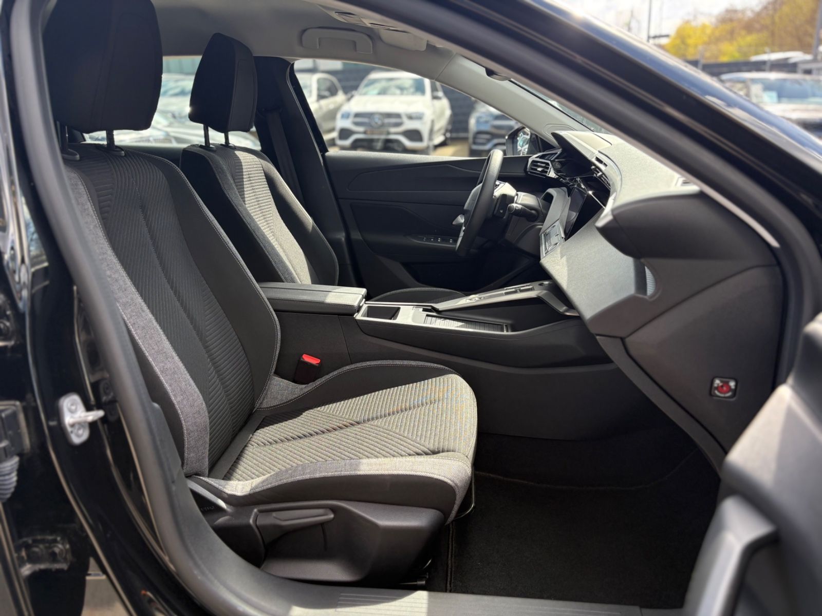 Fahrzeugabbildung Peugeot 308 SW ACTIVE PACK *NAVI*LED*SHZ*