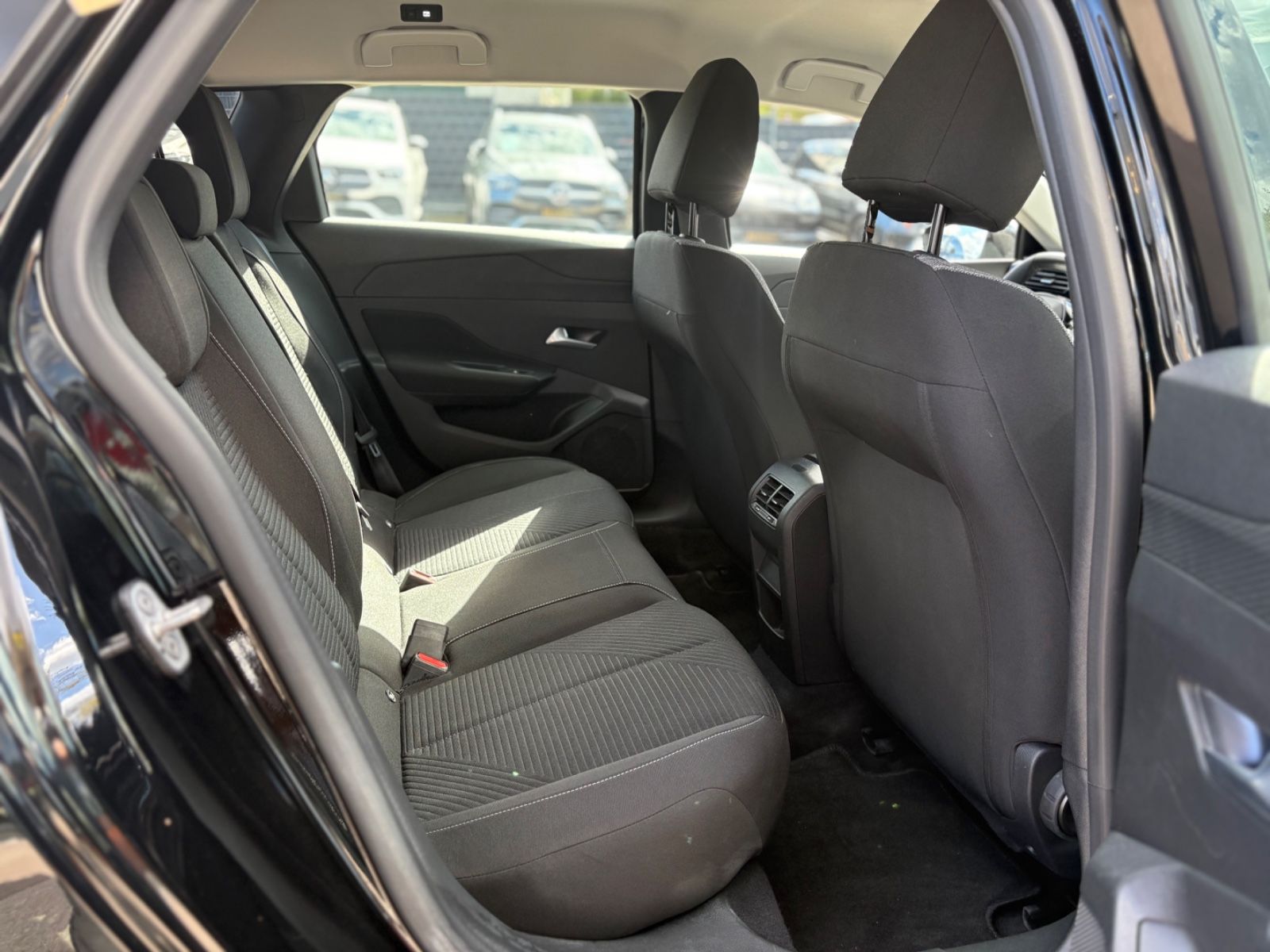 Fahrzeugabbildung Peugeot 308 SW ACTIVE PACK *NAVI*LED*SHZ*