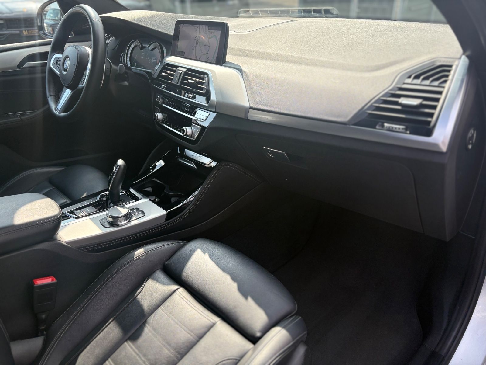 Fahrzeugabbildung BMW X4 xDRIVE 30 I M SPORT *VIRTUELL*NAVI*PANO*TOP*