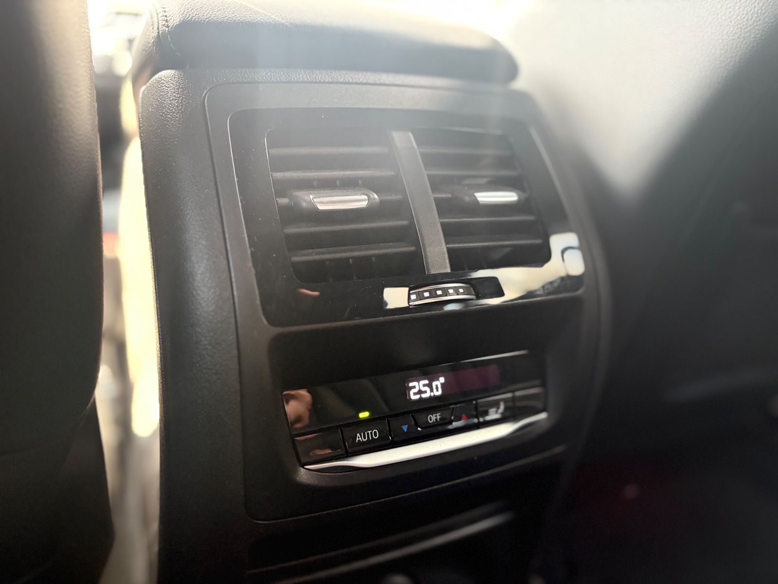 Fahrzeugabbildung BMW X4 xDRIVE 30 I M SPORT *VIRTUELL*NAVI*PANO*TOP*