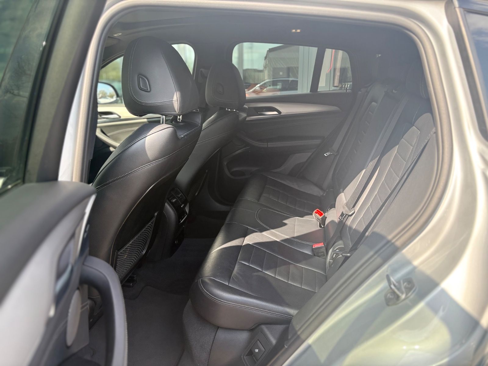 Fahrzeugabbildung BMW X4 xDRIVE 30 I M SPORT *VIRTUELL*NAVI*PANO*TOP*