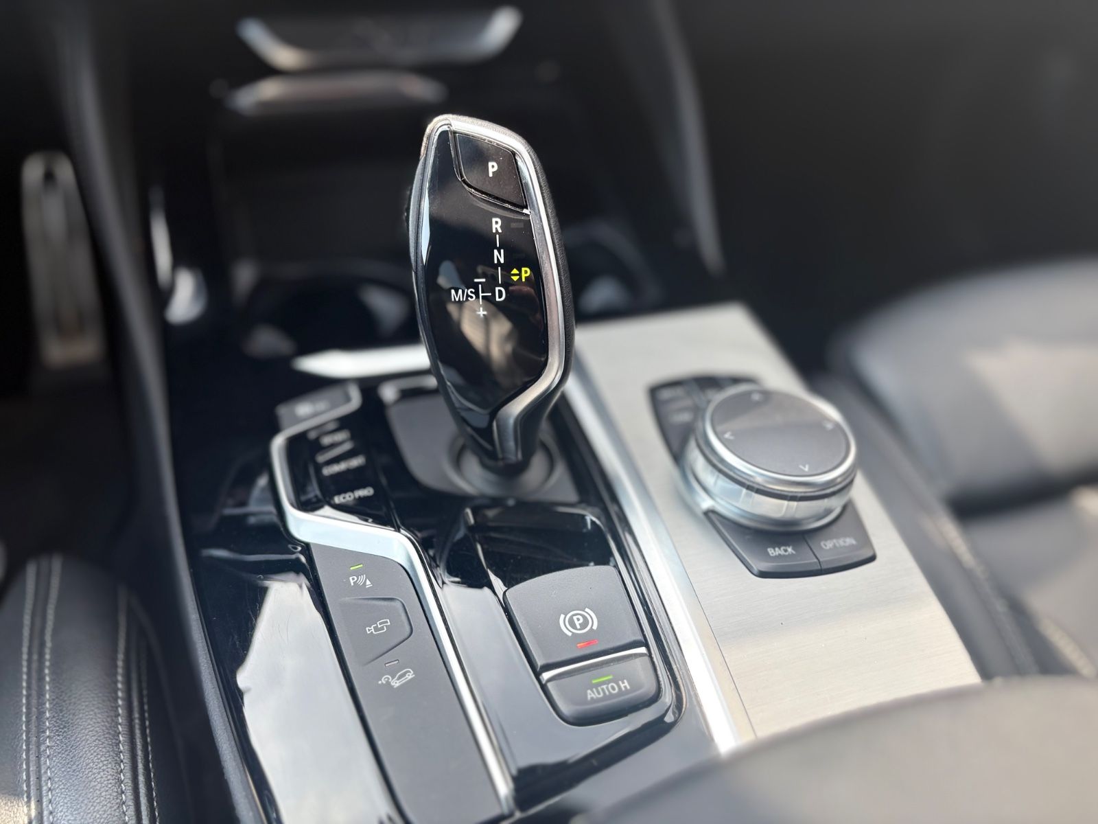 Fahrzeugabbildung BMW X4 xDRIVE 30 I M SPORT *VIRTUELL*NAVI*PANO*TOP*