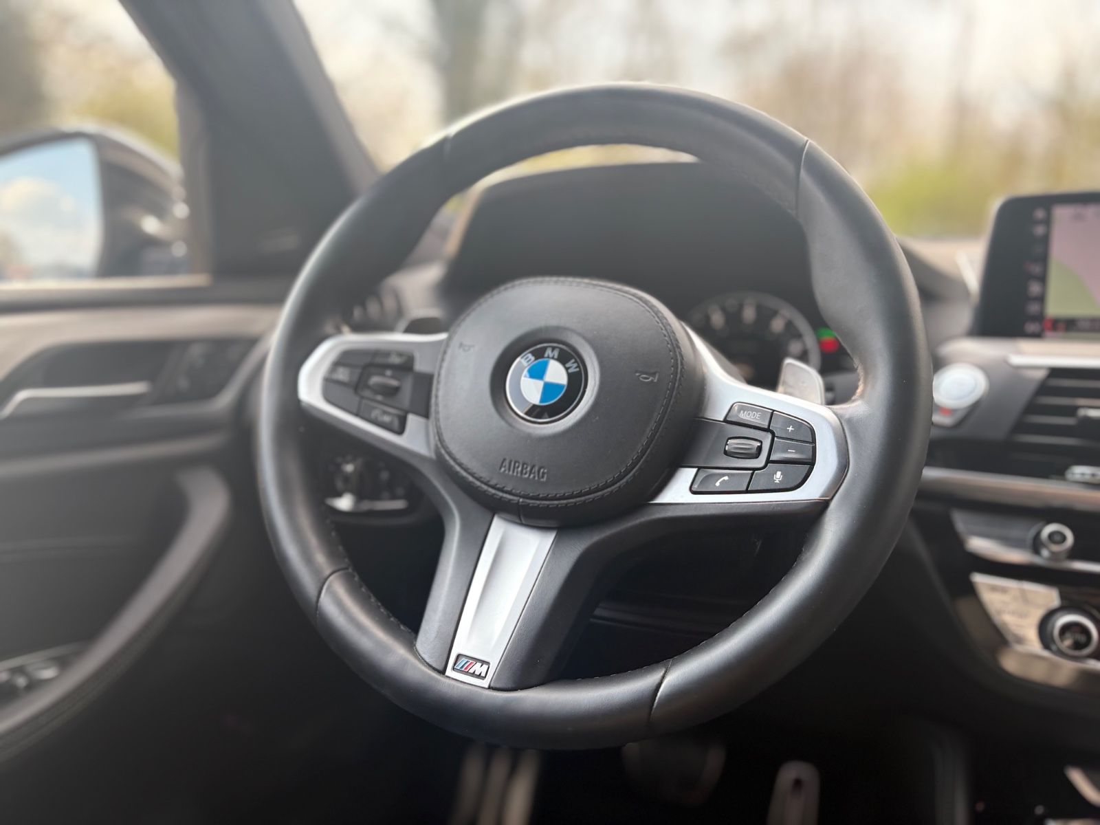 Fahrzeugabbildung BMW X4 xDRIVE 30 I M SPORT *VIRTUELL*NAVI*PANO*TOP*