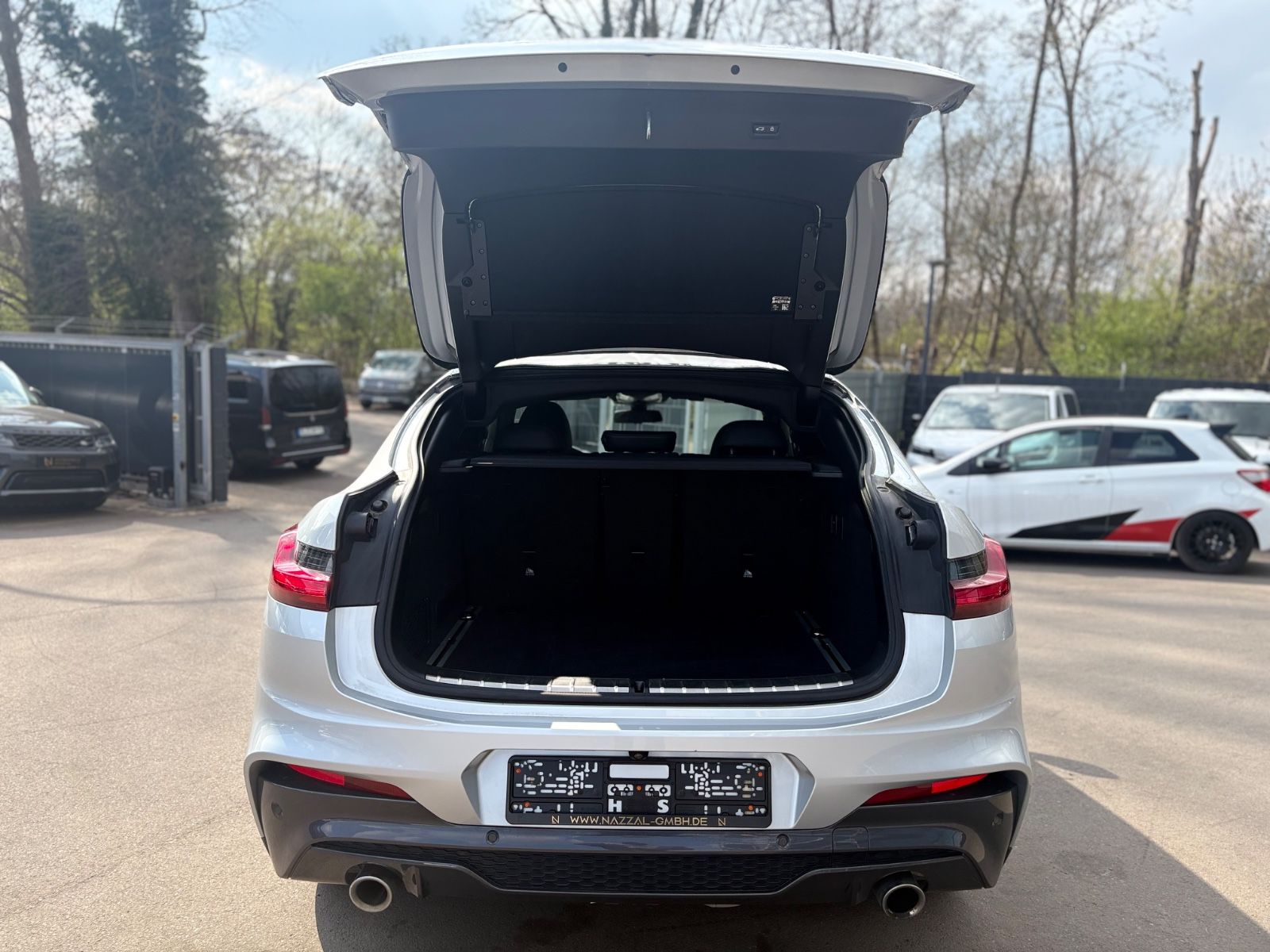 Fahrzeugabbildung BMW X4 xDRIVE 30 I M SPORT *VIRTUELL*NAVI*PANO*TOP*