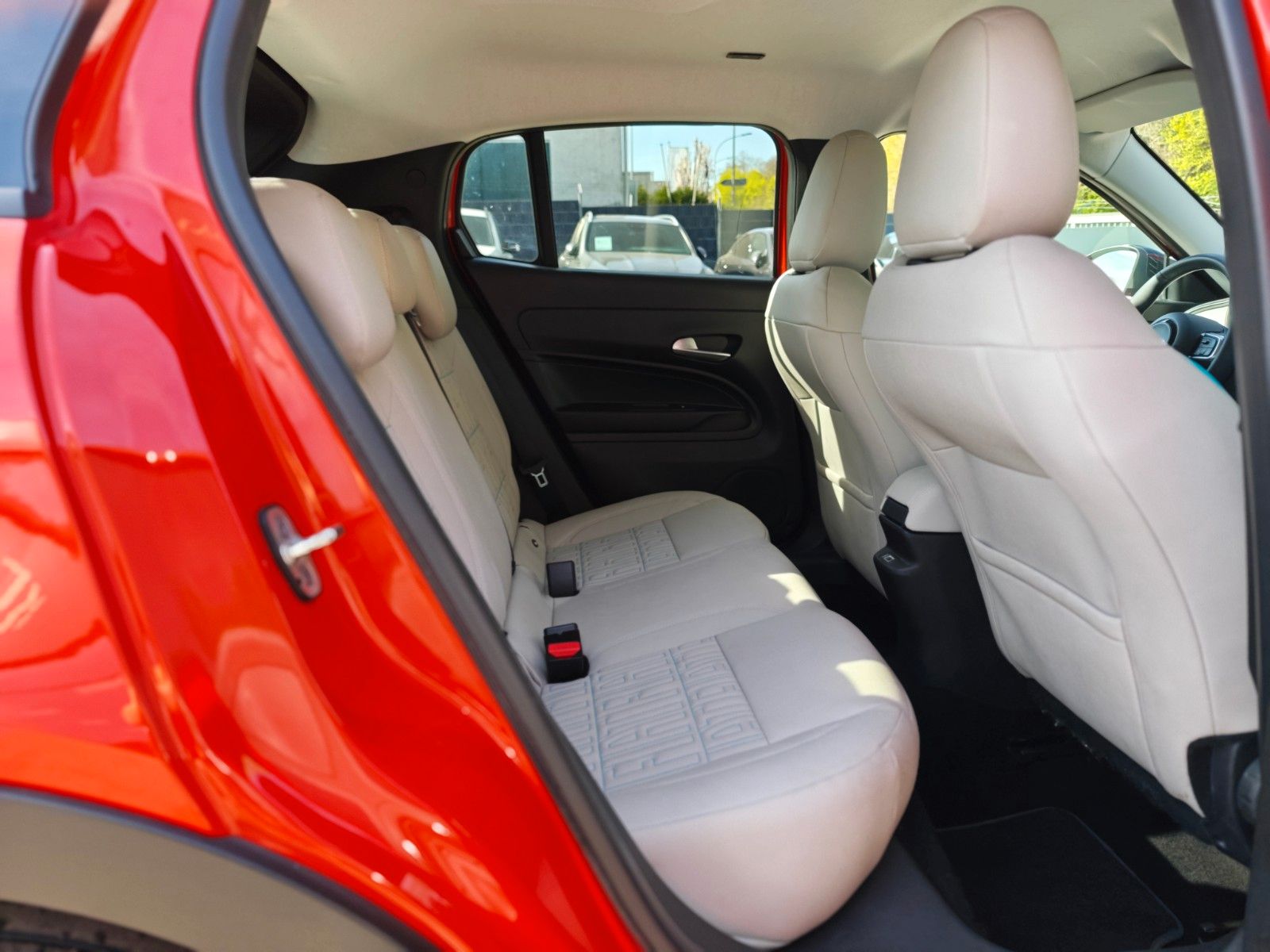 Fahrzeugabbildung Fiat 600 HYBRID LA PRIMA *1.HAND*LED*NAVI*360°*LEDER*