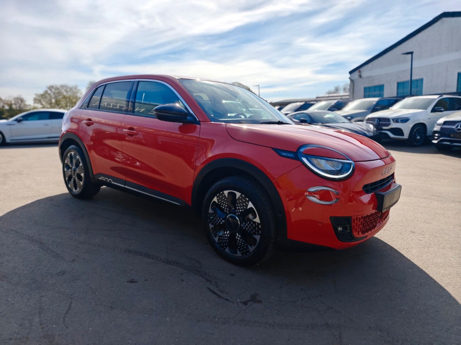 Fahrzeugabbildung Fiat 600 HYBRID LA PRIMA *1.HAND*LED*NAVI*360°*LEDER*