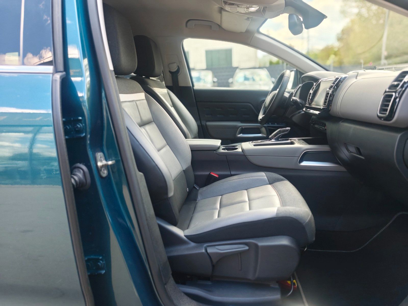 Fahrzeugabbildung Citroën C5 AIRCROSS FEEL PACK *1.HAND*VIRTUAL*AUT.*NAVI*