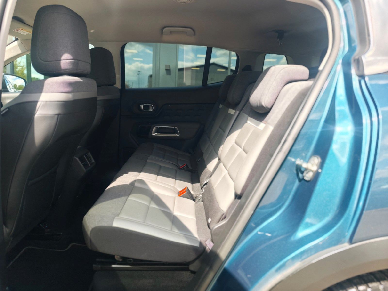 Fahrzeugabbildung Citroën C5 AIRCROSS FEEL PACK *1.HAND*VIRTUAL*AUT.*NAVI*