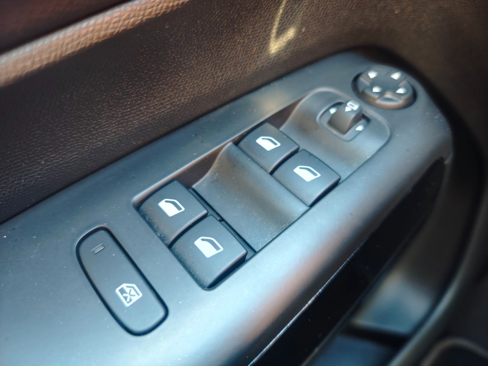 Fahrzeugabbildung Citroën C5 AIRCROSS FEEL PACK *1.HAND*VIRTUAL*AUT.*NAVI*