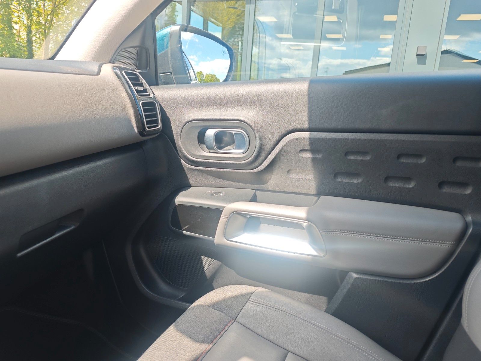 Fahrzeugabbildung Citroën C5 AIRCROSS FEEL PACK *1.HAND*VIRTUAL*AUT.*NAVI*