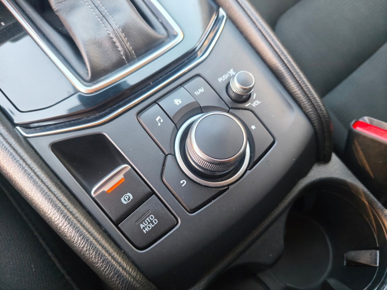 Fahrzeugabbildung Mazda CX-5 EXCLUSIVE-LINE*LED*NAVI*R-KAMERA*EURO 6*