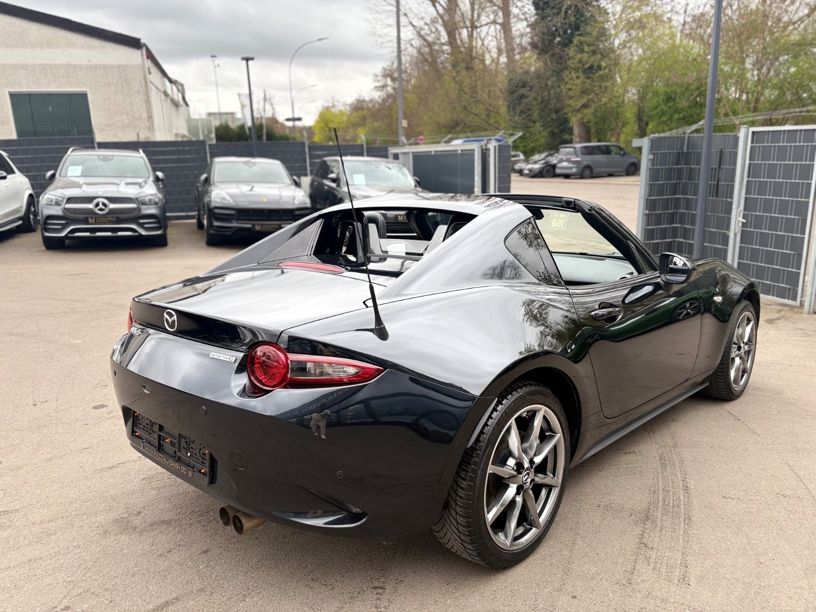 Fahrzeugabbildung Mazda MX-5 EXCLUSIVE-LINE RF *LEDER*NAVI*LED*BOSE*