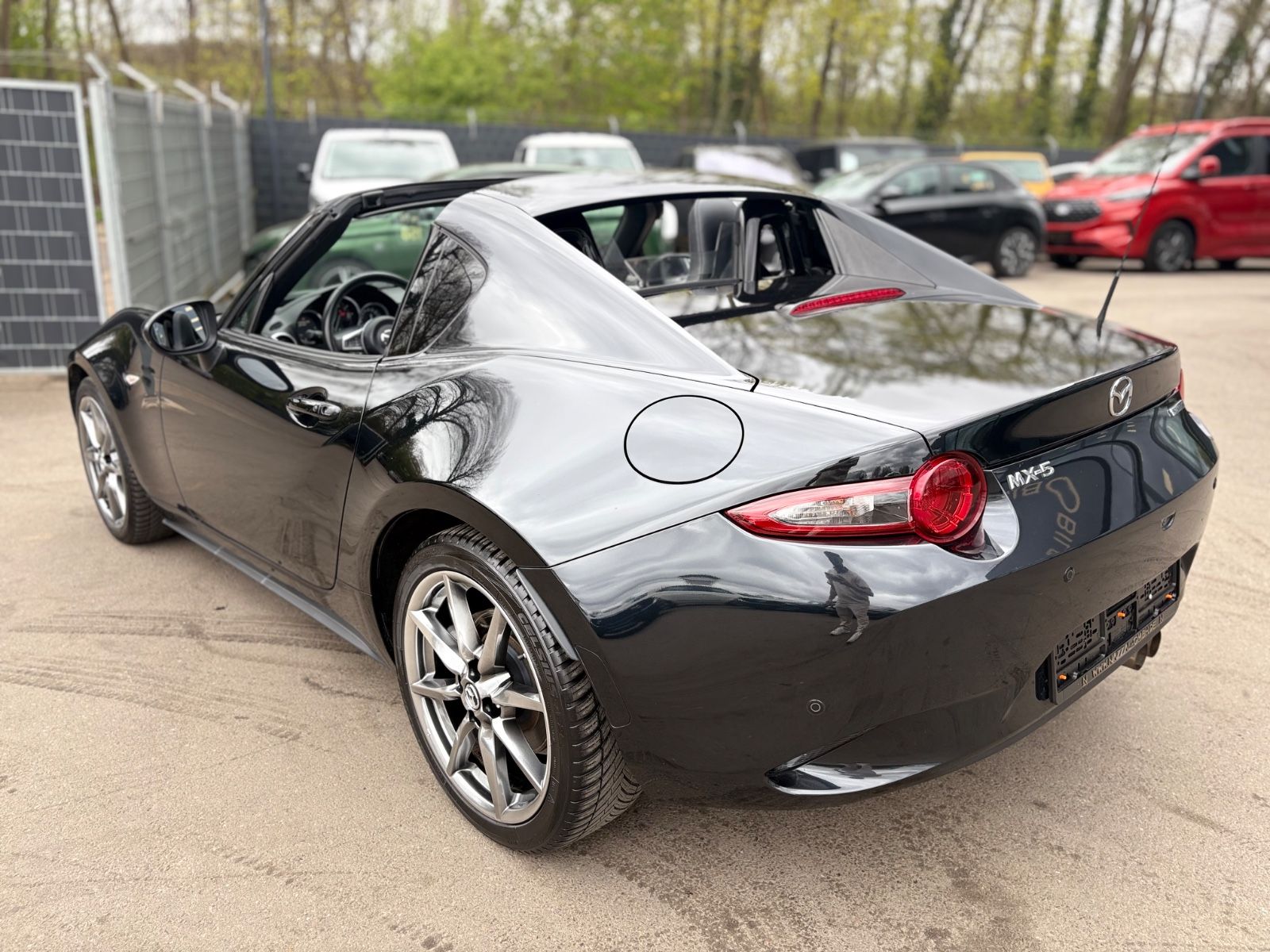 Fahrzeugabbildung Mazda MX-5 EXCLUSIVE-LINE RF *LEDER*NAVI*LED*BOSE*