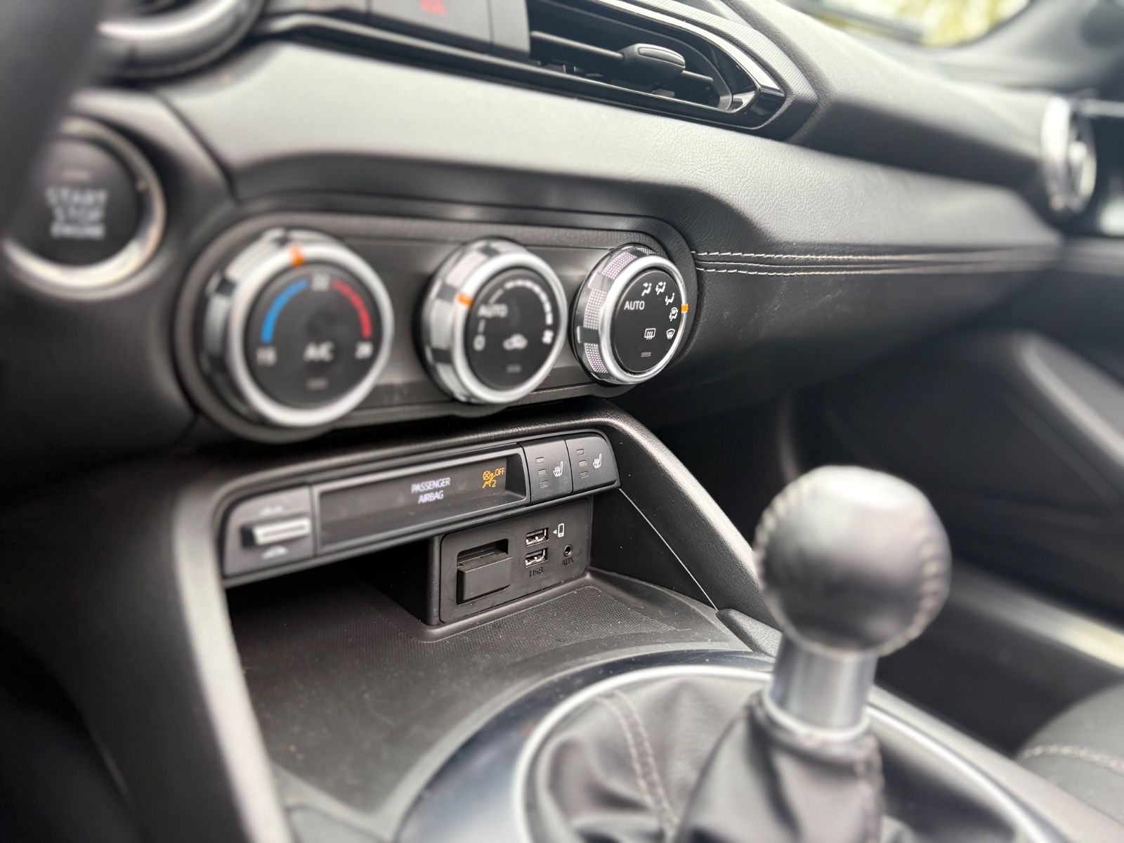 Fahrzeugabbildung Mazda MX-5 EXCLUSIVE-LINE RF *LEDER*NAVI*LED*BOSE*