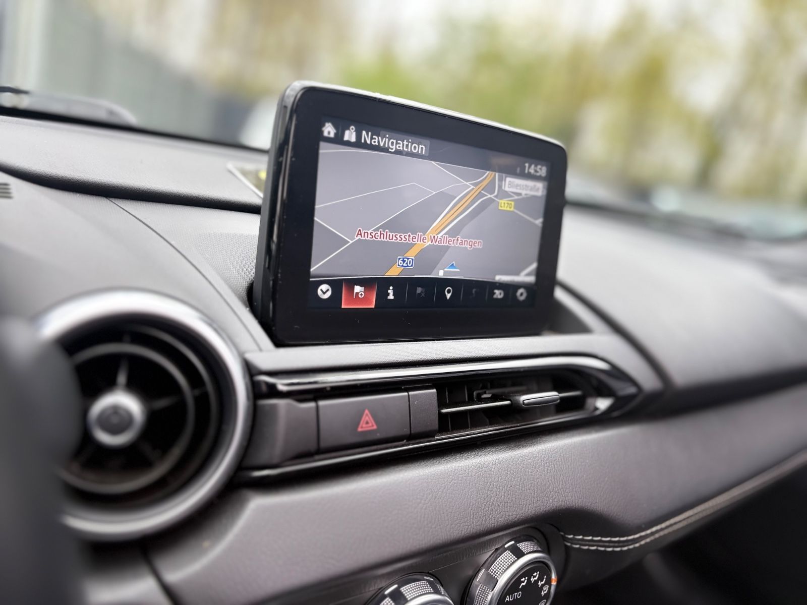 Fahrzeugabbildung Mazda MX-5 EXCLUSIVE-LINE RF *LEDER*NAVI*LED*BOSE*