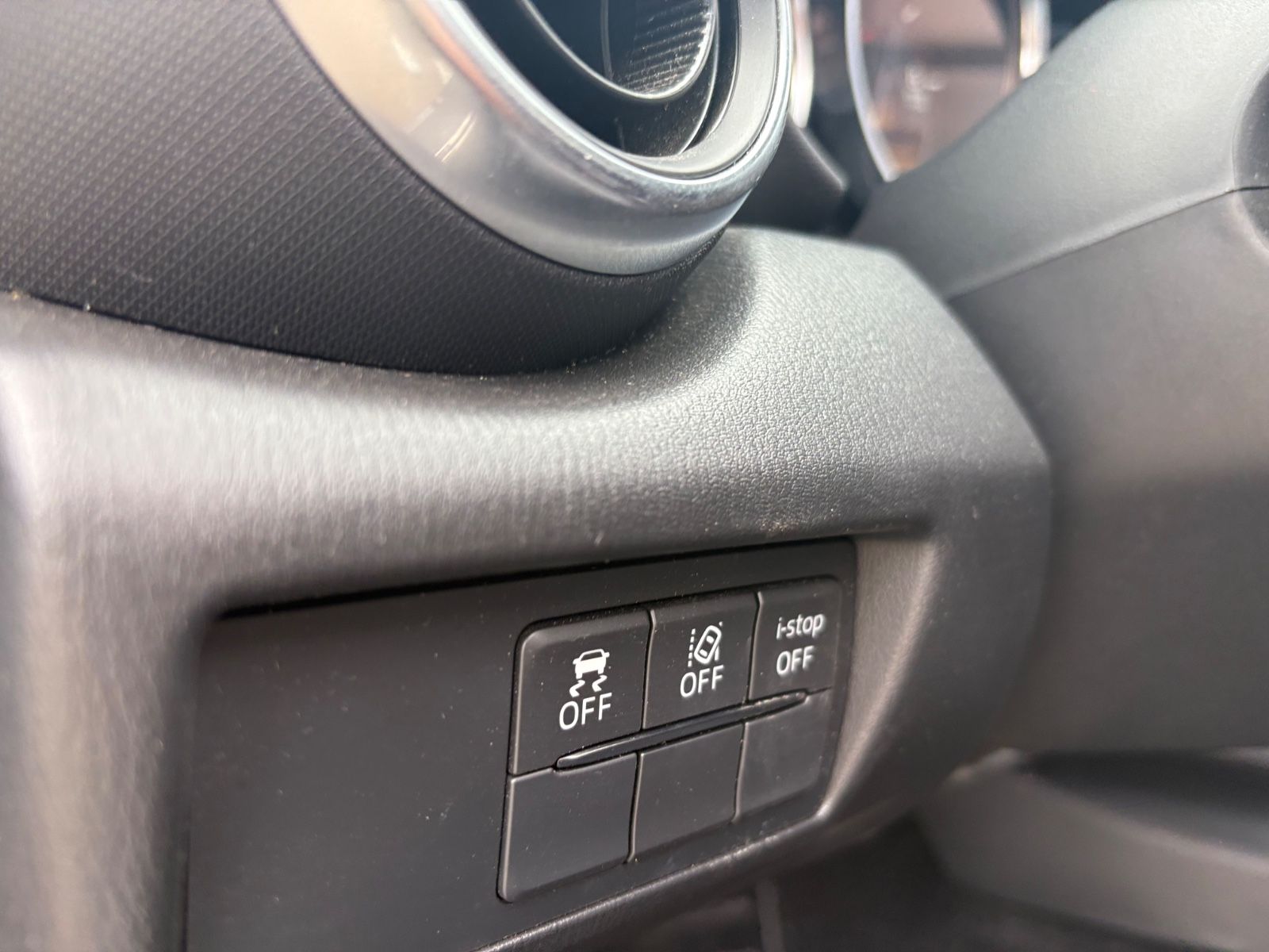 Fahrzeugabbildung Mazda MX-5 EXCLUSIVE-LINE RF *LEDER*NAVI*LED*BOSE*