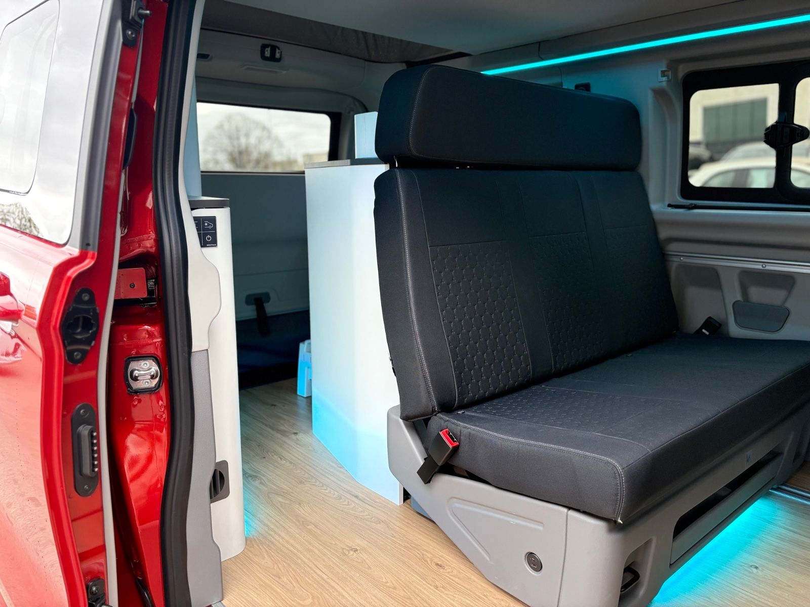 Fahrzeugabbildung Ford TRANSIT CUSTOM L1 *WESTFALIA**KAMERA*KÜCHE*NAVI*