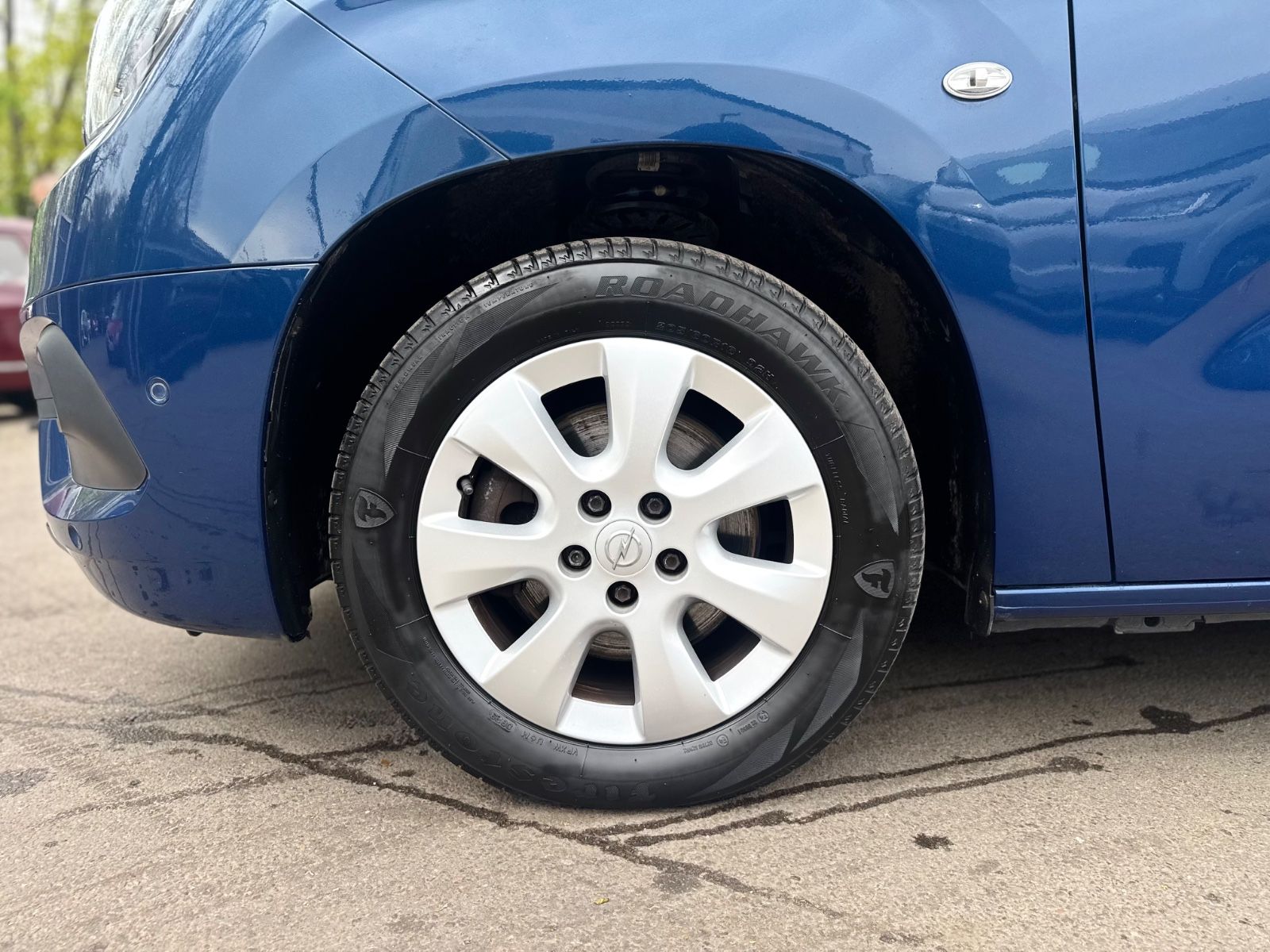 Fahrzeugabbildung Opel COMBO LIFE XL*KAMERA*HEAD-UP-SHZ*7.SITZER*1.HD*
