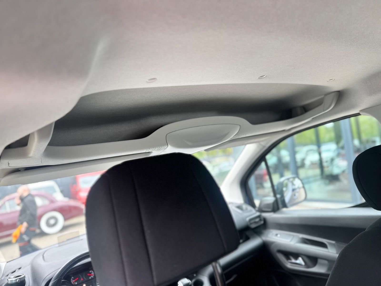 Fahrzeugabbildung Opel COMBO LIFE XL*KAMERA*HEAD-UP-SHZ*7.SITZER*1.HD*