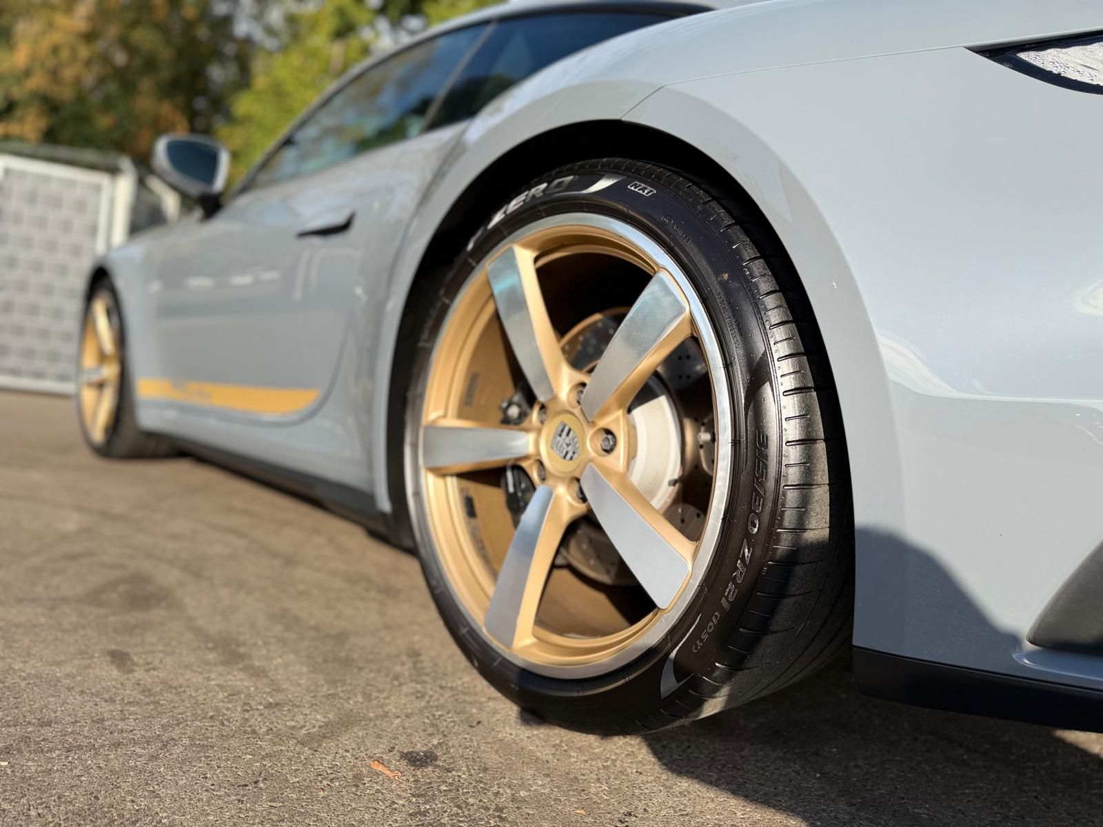 Fahrzeugabbildung Porsche 911 TURBO*CHRONO*SPORT-AGA*BOSE*PASM*1.HAND*