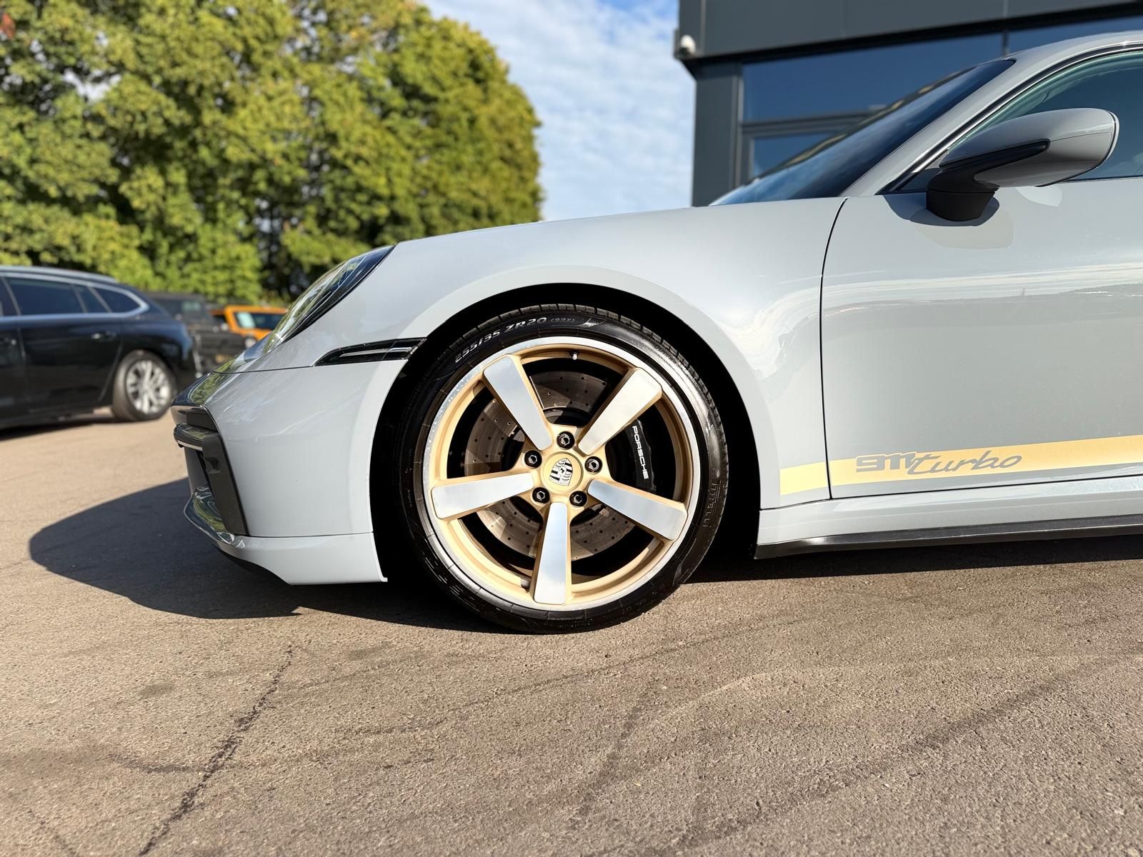 Fahrzeugabbildung Porsche 911 TURBO*CHRONO*SPORT-AGA*BOSE*PASM*1.HAND*