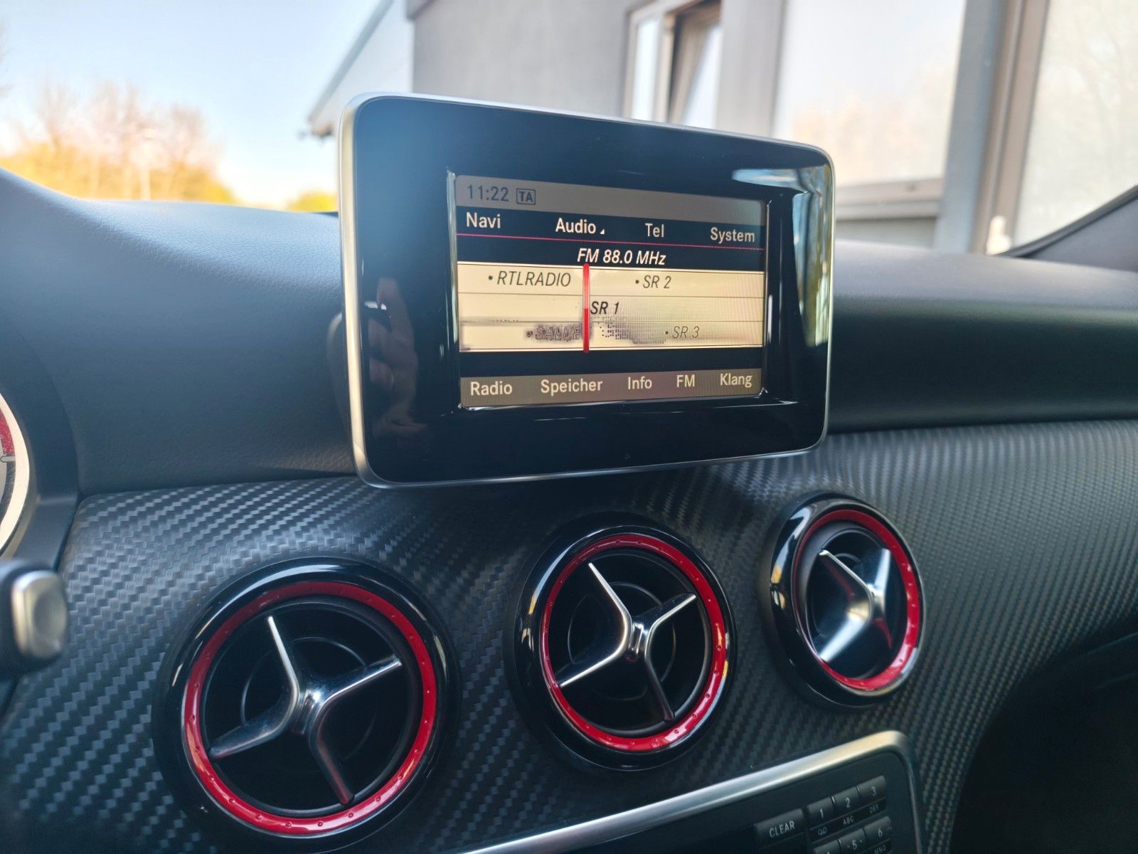Fahrzeugabbildung Mercedes-Benz A 250 AUT. AMG-LINE*HARMAN&KARDON*PANORAMA*