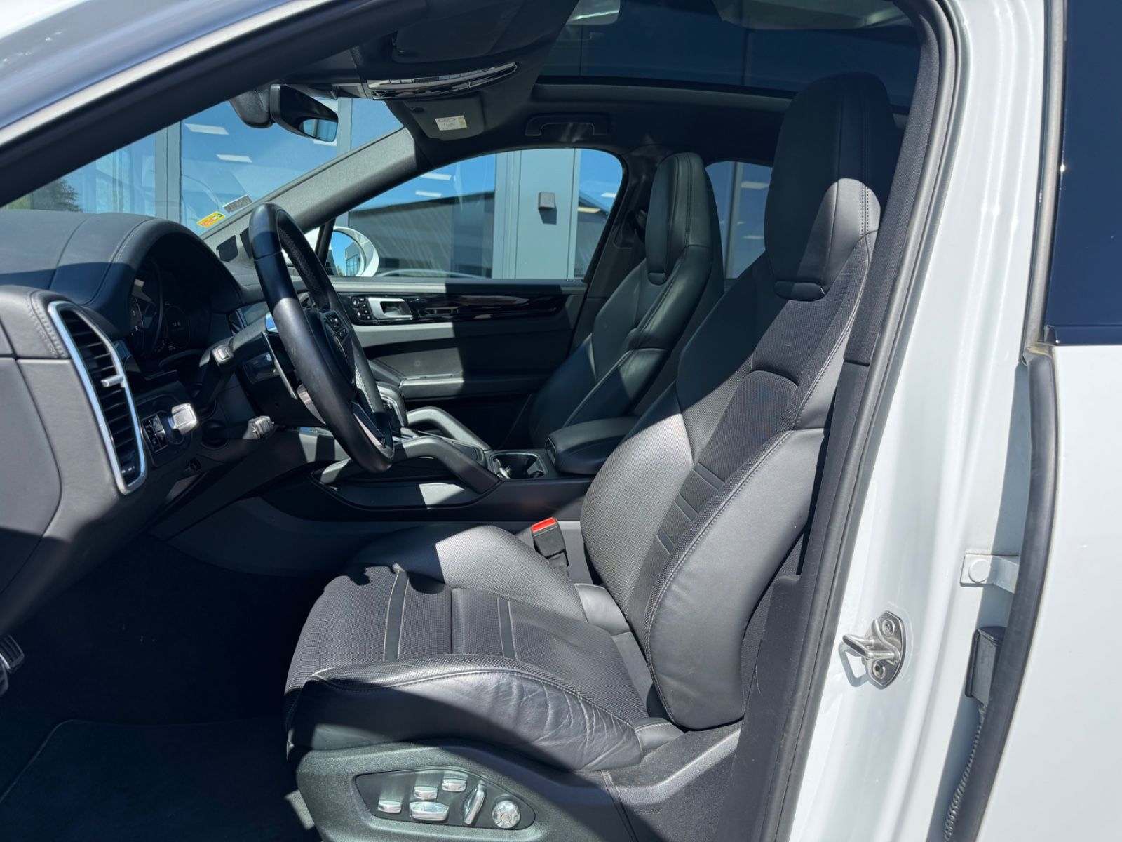 Fahrzeugabbildung Porsche CAYENNE COUPE S*PASM*CHRON*BOSE*PANO*MATRIX*22.Z