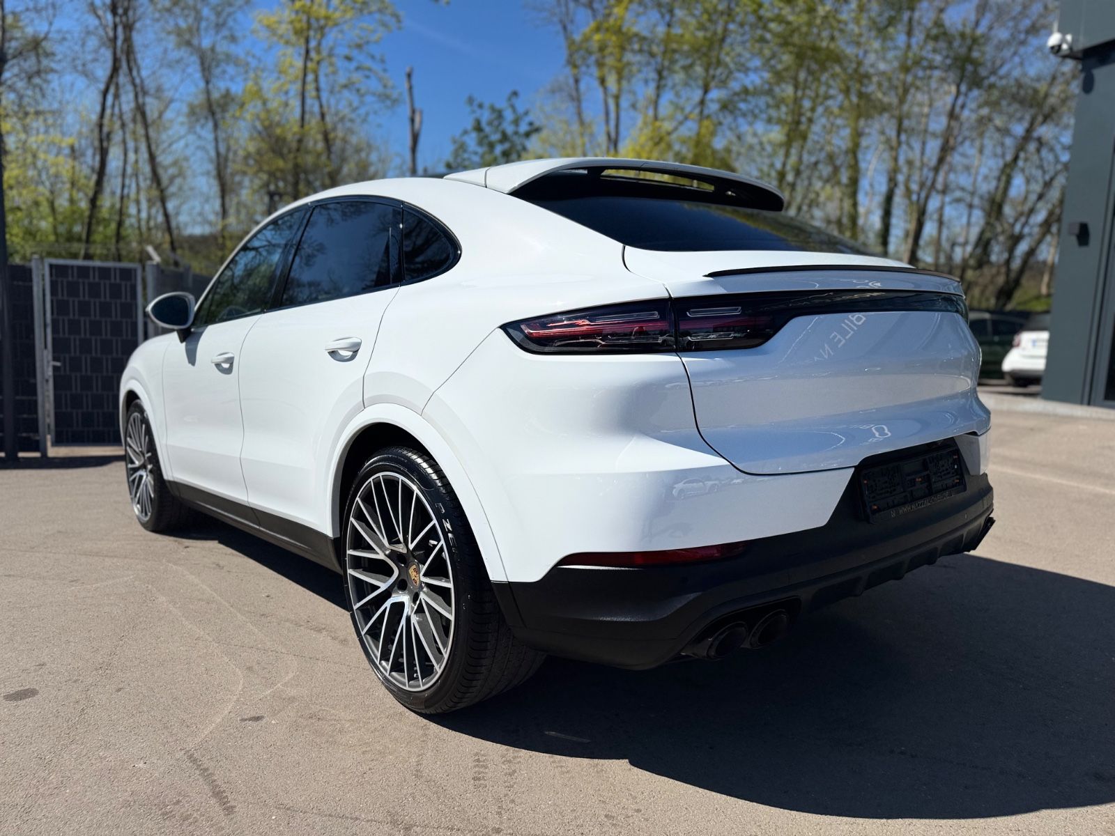 Fahrzeugabbildung Porsche CAYENNE COUPE S*PASM*CHRON*BOSE*PANO*MATRIX*22.Z