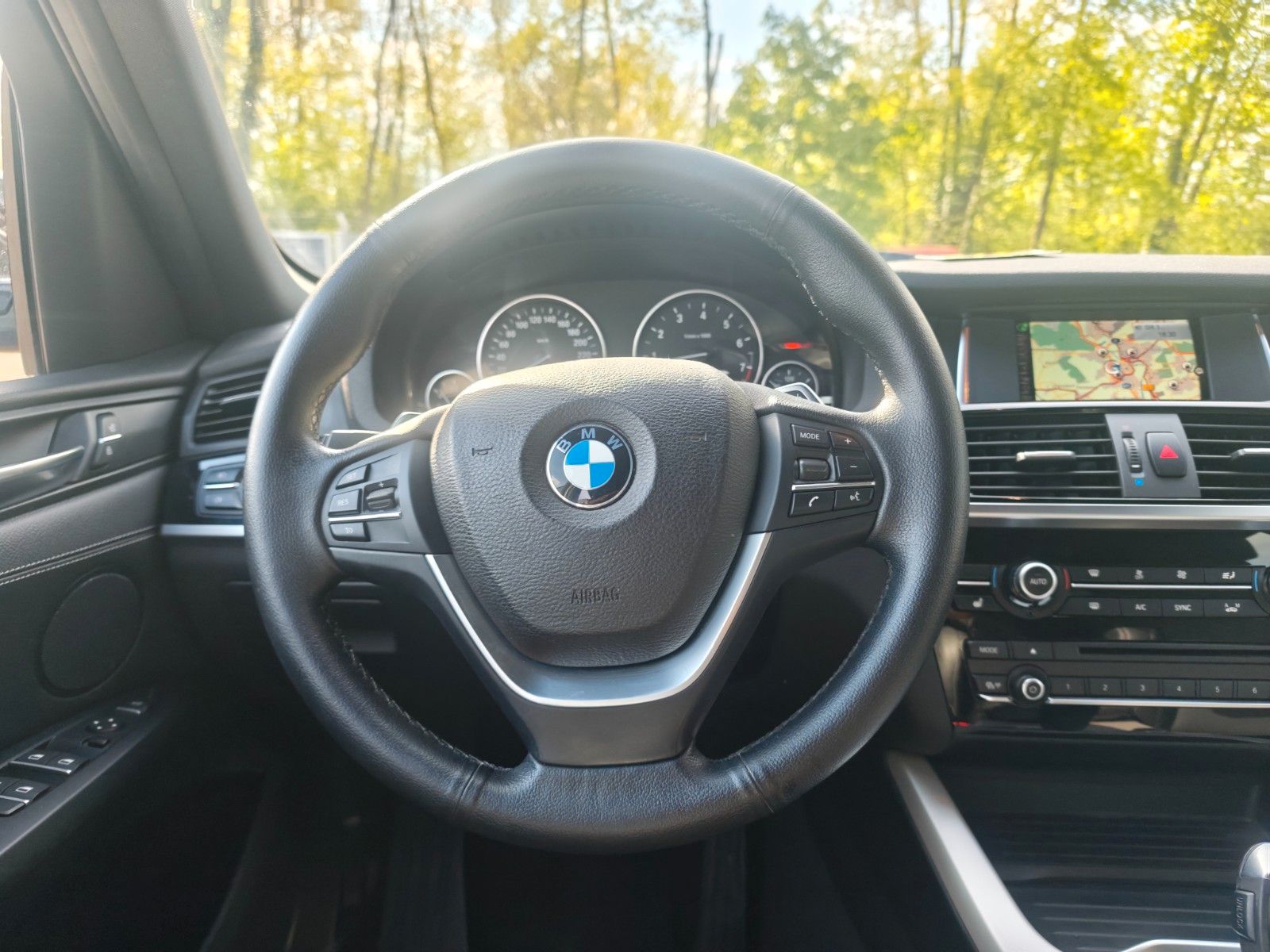 Fahrzeugabbildung BMW X3 XDRIVE 20i M SPORT *1.HAND*LEDER*NAVI*SHZ*